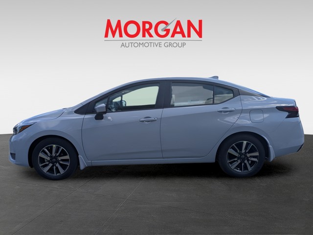 2025 Nissan Versa - Photo 8