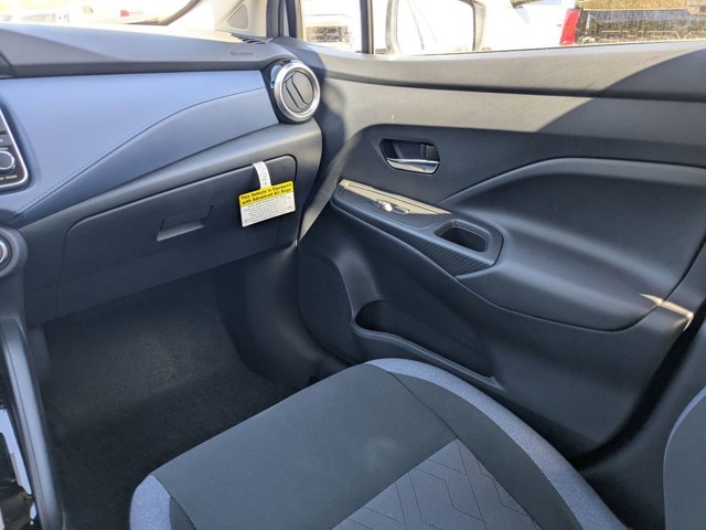 2025 Nissan Versa - Photo 15