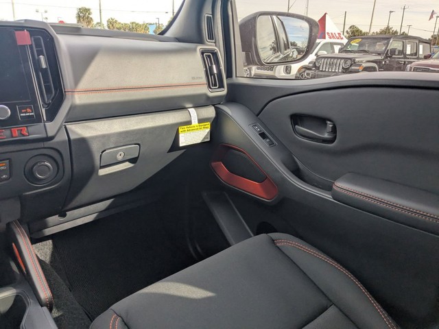 2026 Nissan Frontier - Photo 15