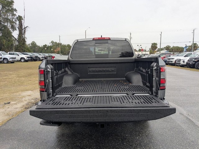 2026 Nissan Frontier - Photo 9