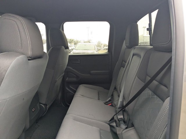 2026 Nissan Frontier - Photo 13