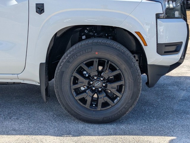 2026 Nissan Frontier - Photo 11