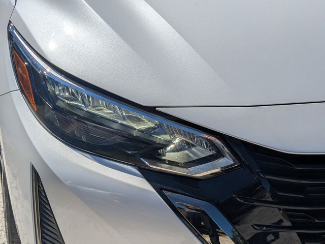 2025 Nissan Sentra - Photo 9