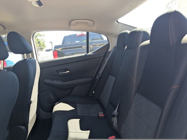 2025 Nissan Sentra - Photo 12