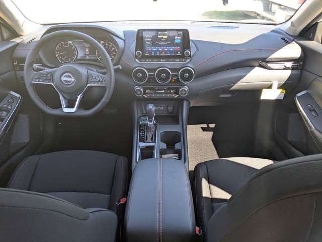 2025 Nissan Sentra - Photo 13
