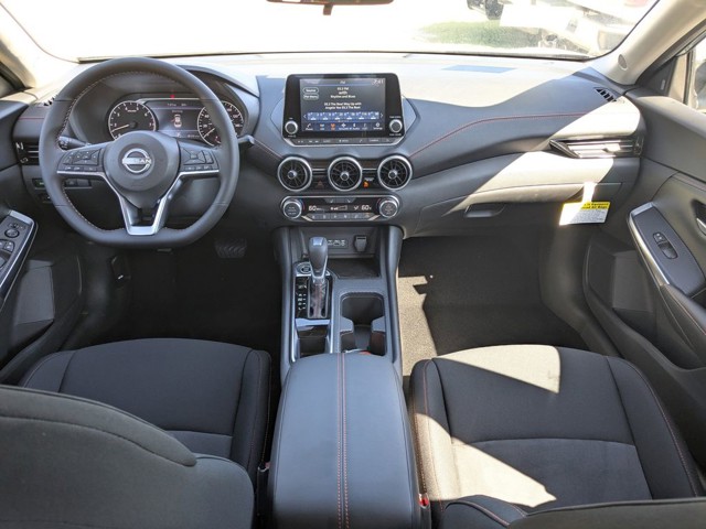 2025 Nissan Sentra - Photo 14