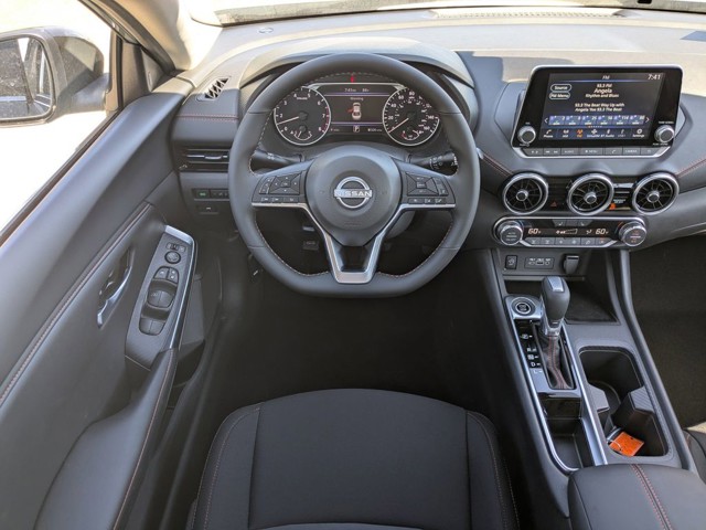 2025 Nissan Sentra - Photo 15
