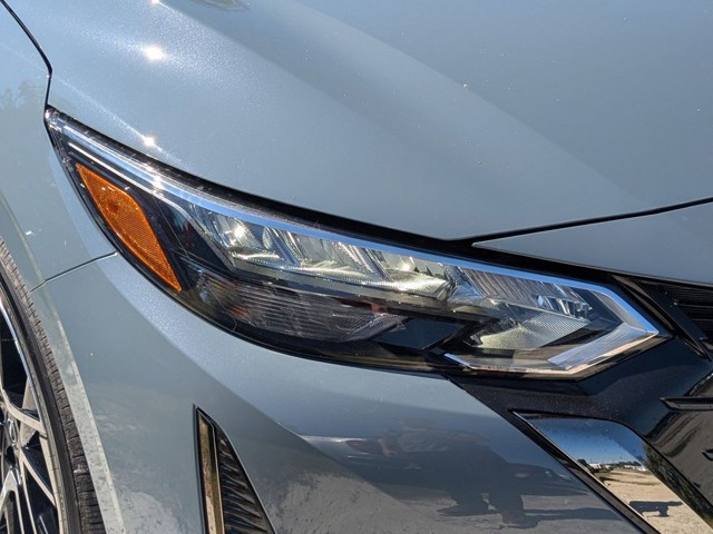 2025 Nissan Sentra - Photo 9