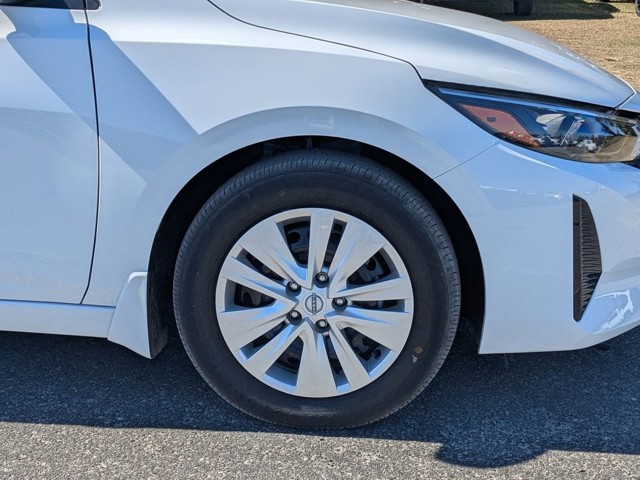 2025 Nissan Sentra - Photo 11
