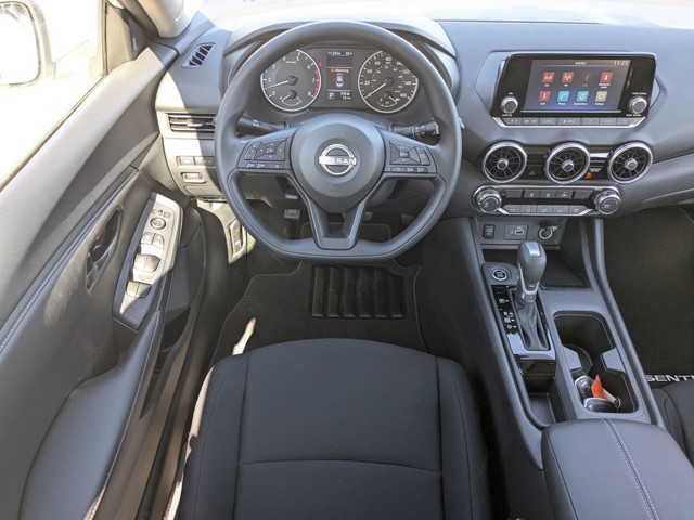 2025 Nissan Sentra - Photo 14