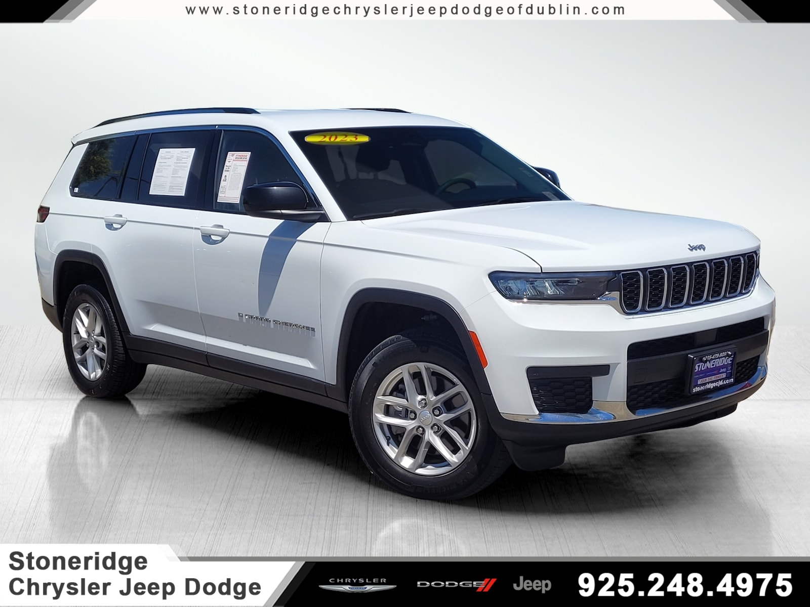 2023 Jeep Grand Cherokee L Laredo 4WD