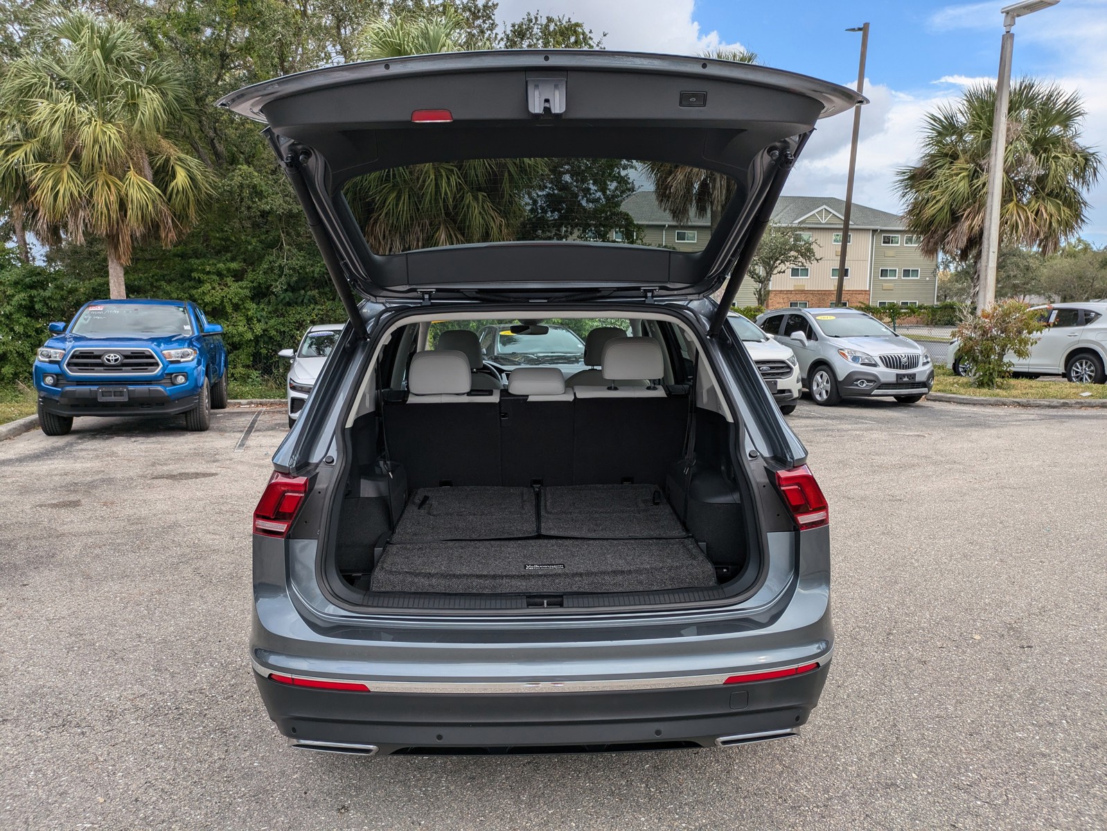 2020 Volkswagen Tiguan - Photo 13