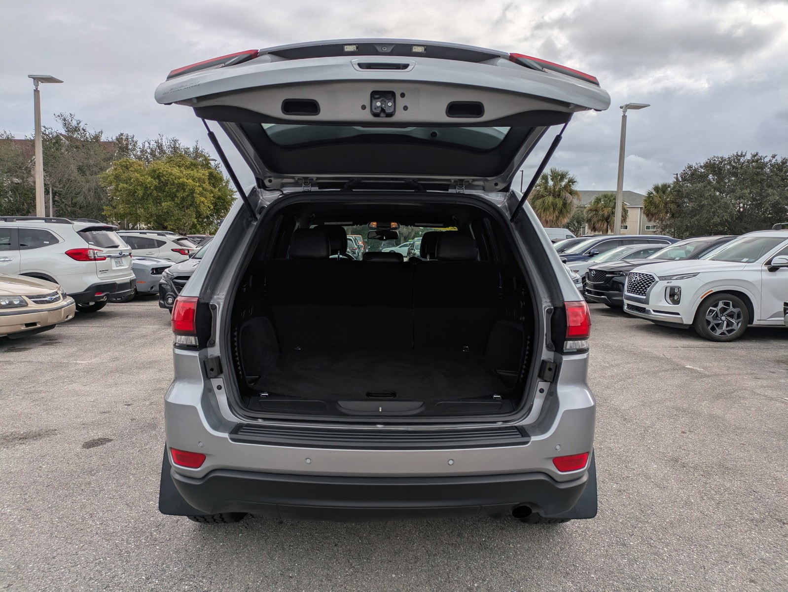 2016 Jeep Grand Cherokee - Photo 13