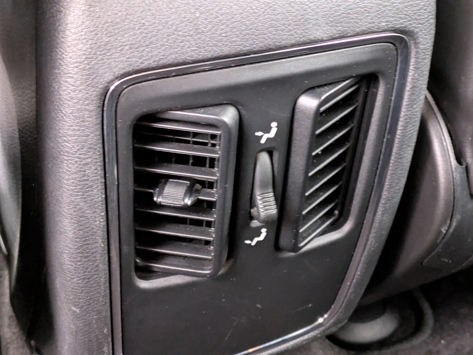 2016 Jeep Grand Cherokee - Photo 15
