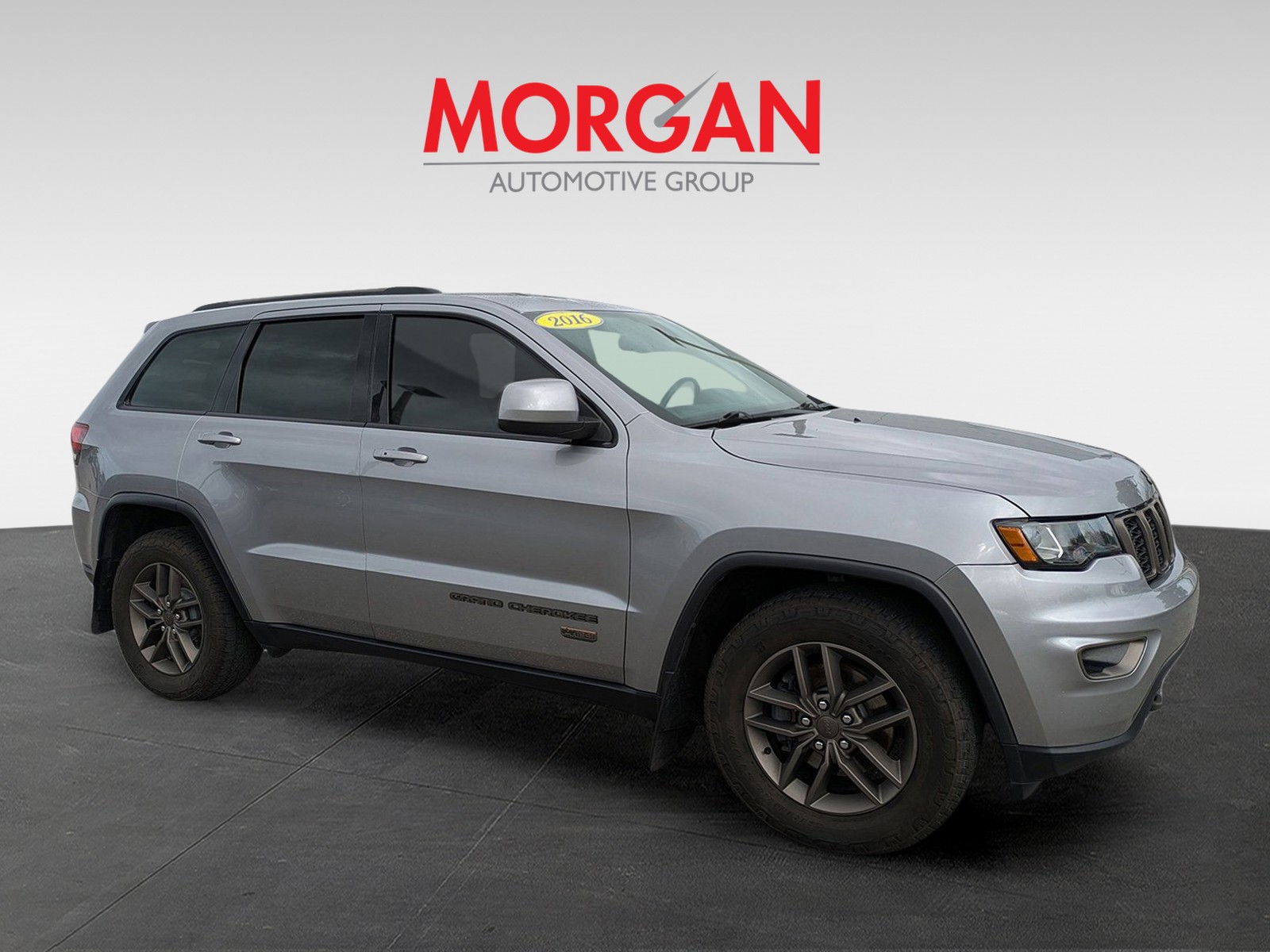 2016 Jeep Grand Cherokee - Photo 2