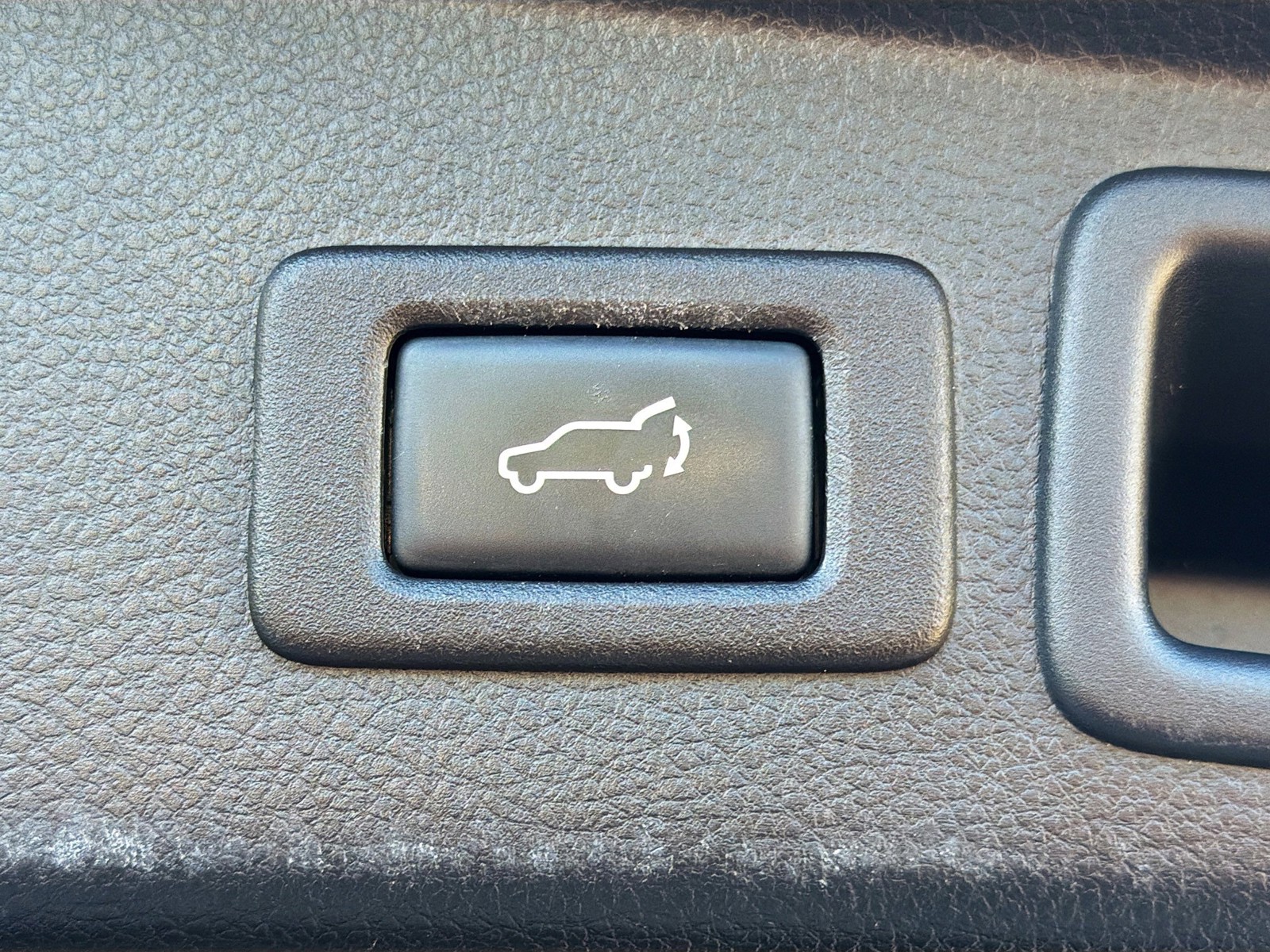 2017 Subaru Forester - Photo 14