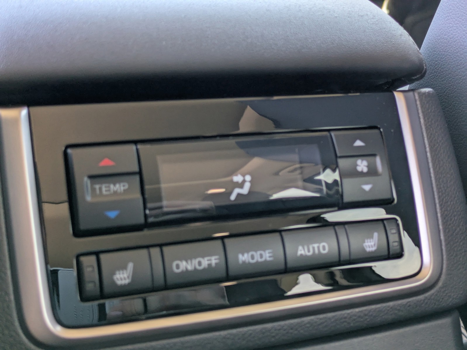 2025 Subaru Ascent - Photo 15