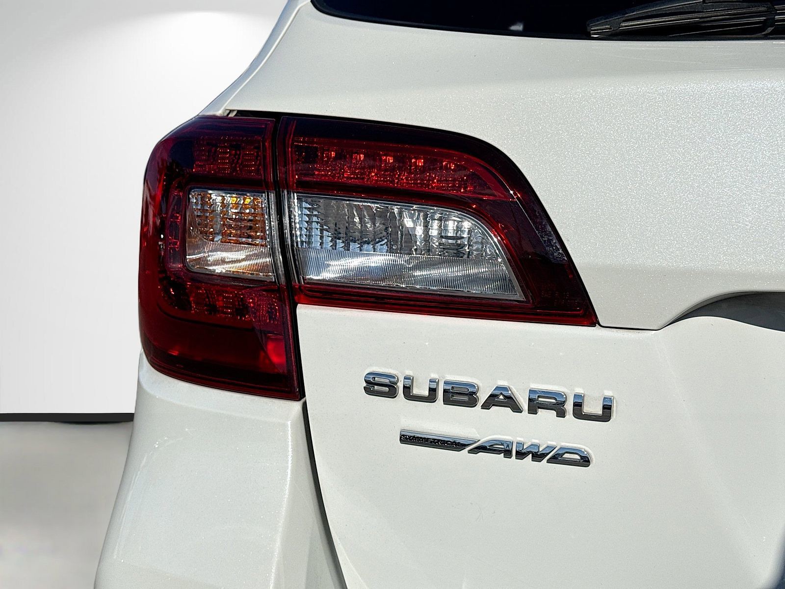2017 Subaru Outback - Photo 10