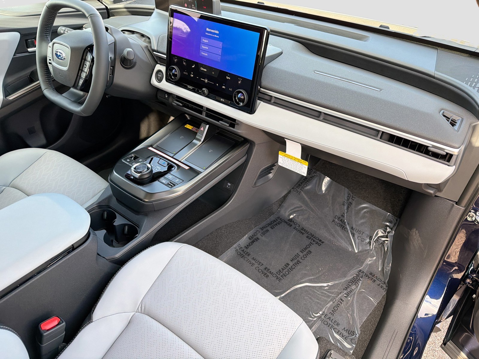 2026 Subaru Solterra - Photo 12