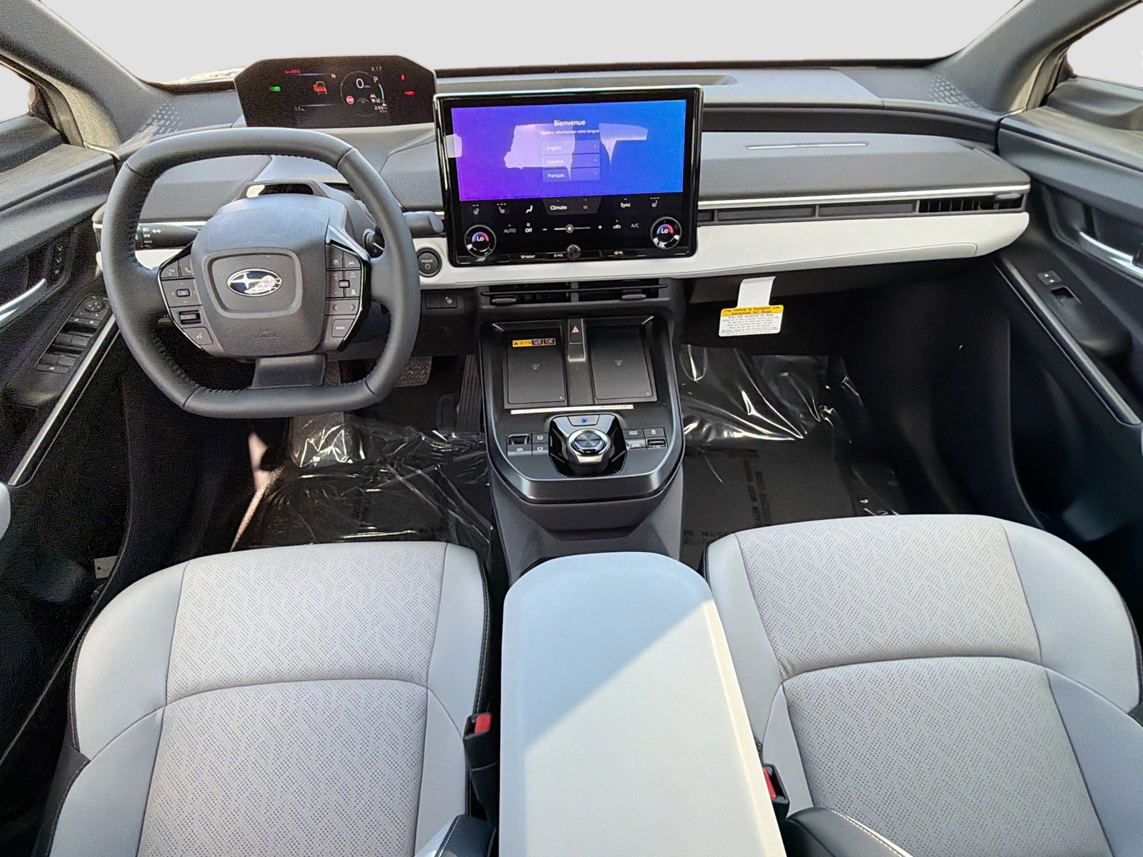 2026 Subaru Solterra - Photo 14