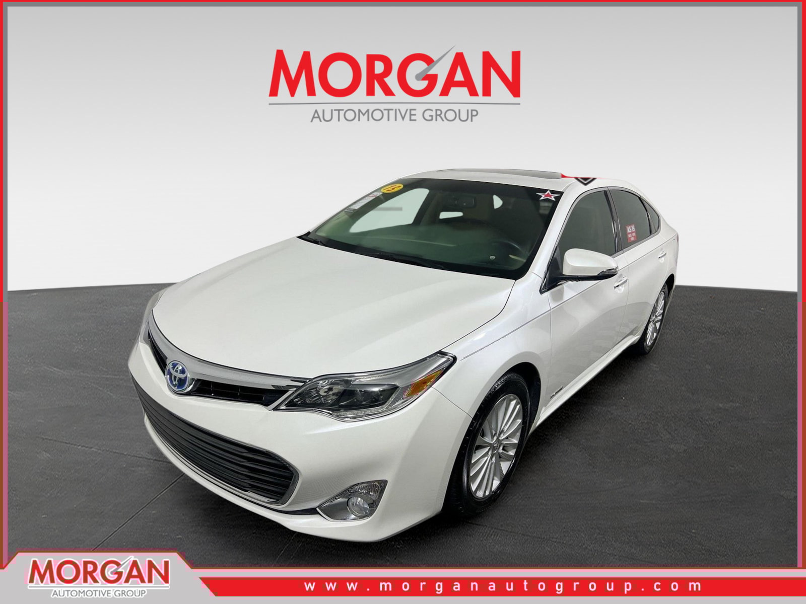 2015 Toyota Avalon Limited Hybrid's photo