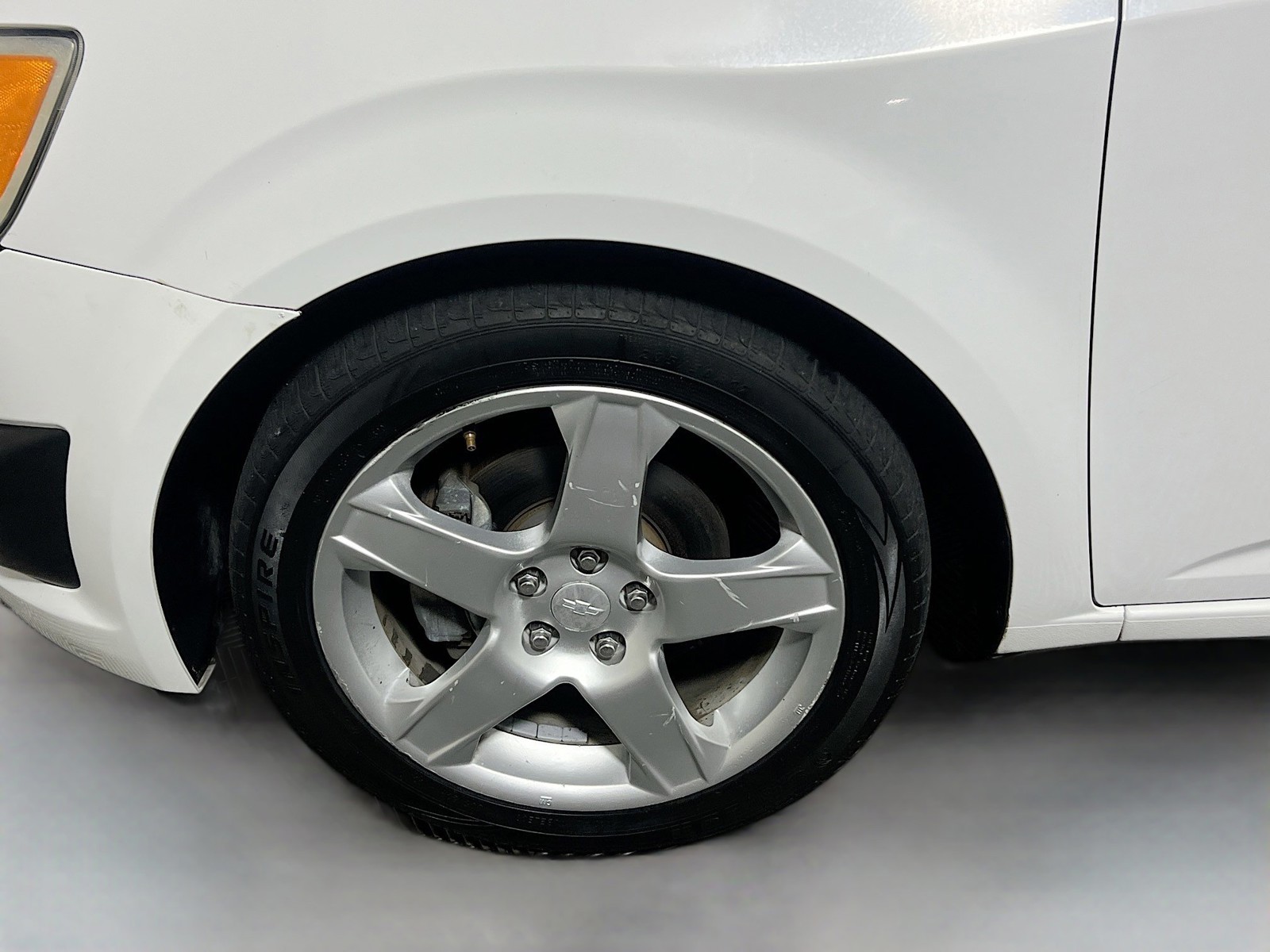 2014 Chevrolet Sonic - Photo 11
