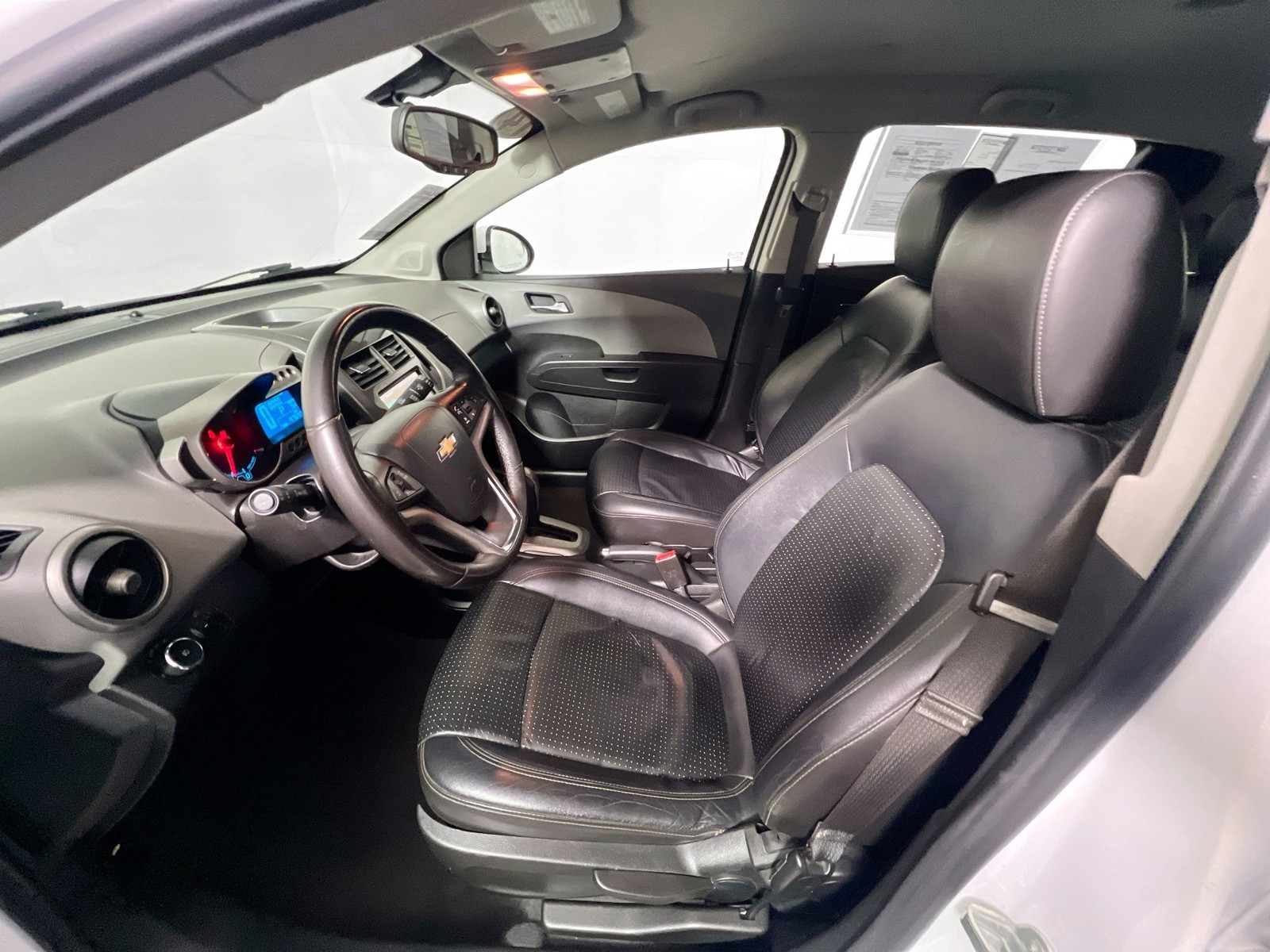 2014 Chevrolet Sonic - Photo 12