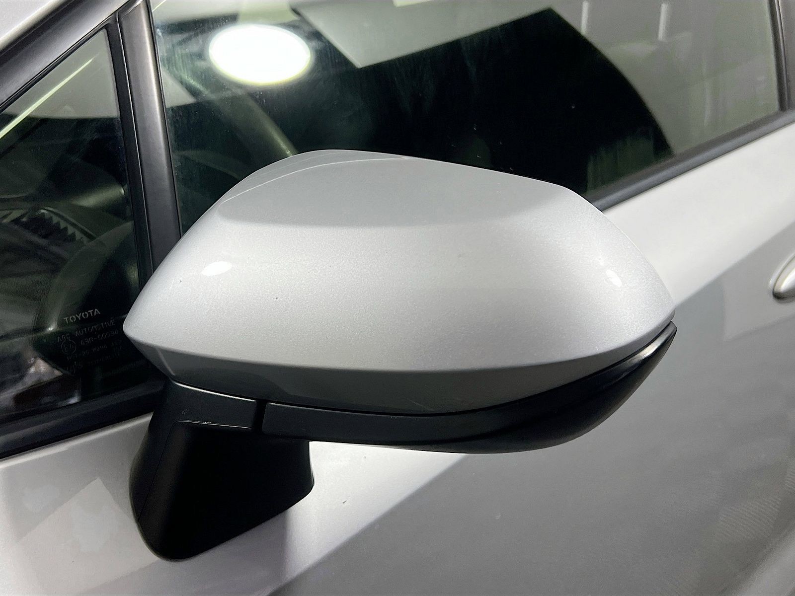 2021 Toyota Corolla Hybrid - Photo 9