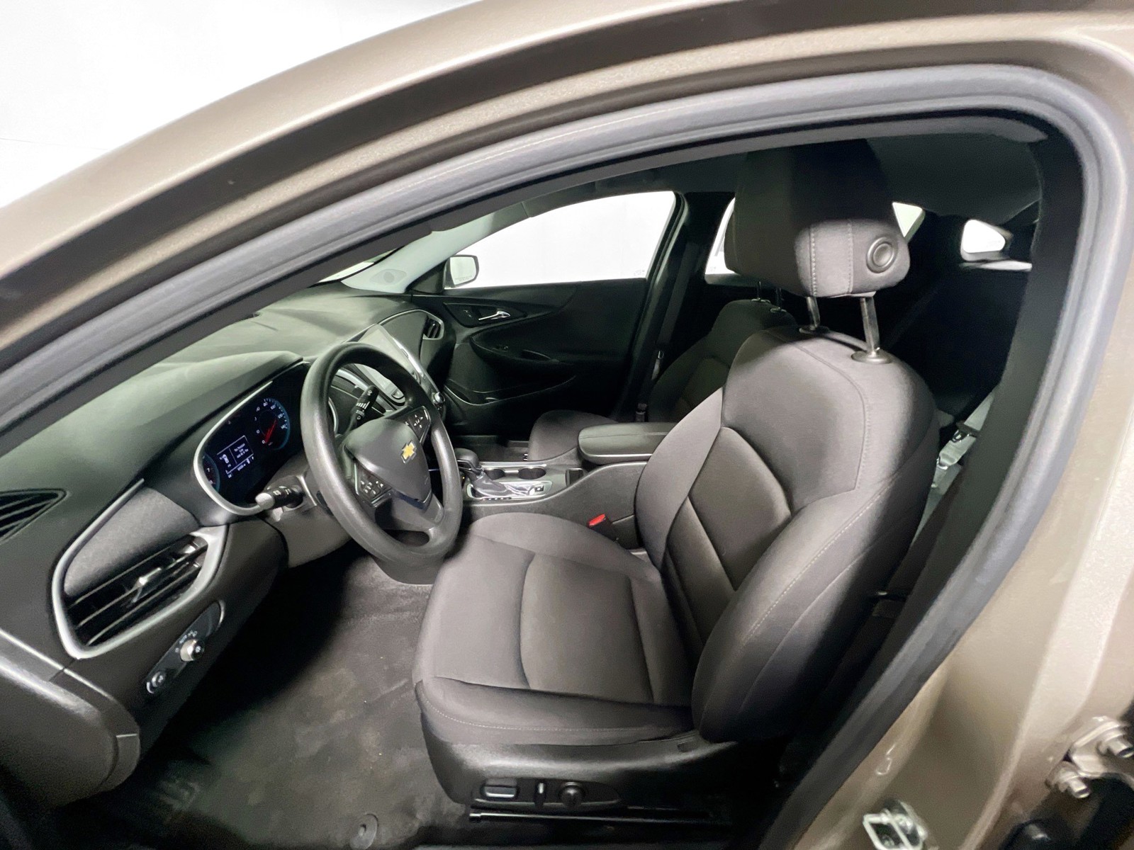 2024 Chevrolet Malibu - Photo 12