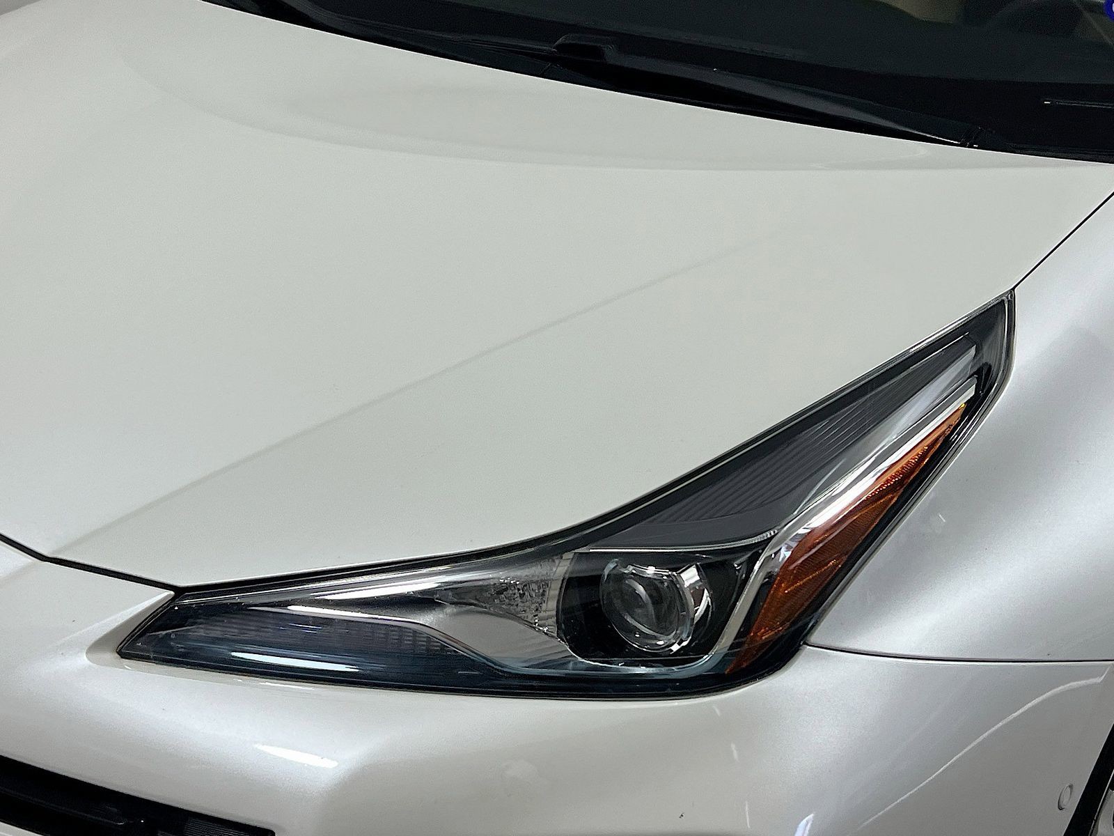 2019 Toyota Prius - Photo 9