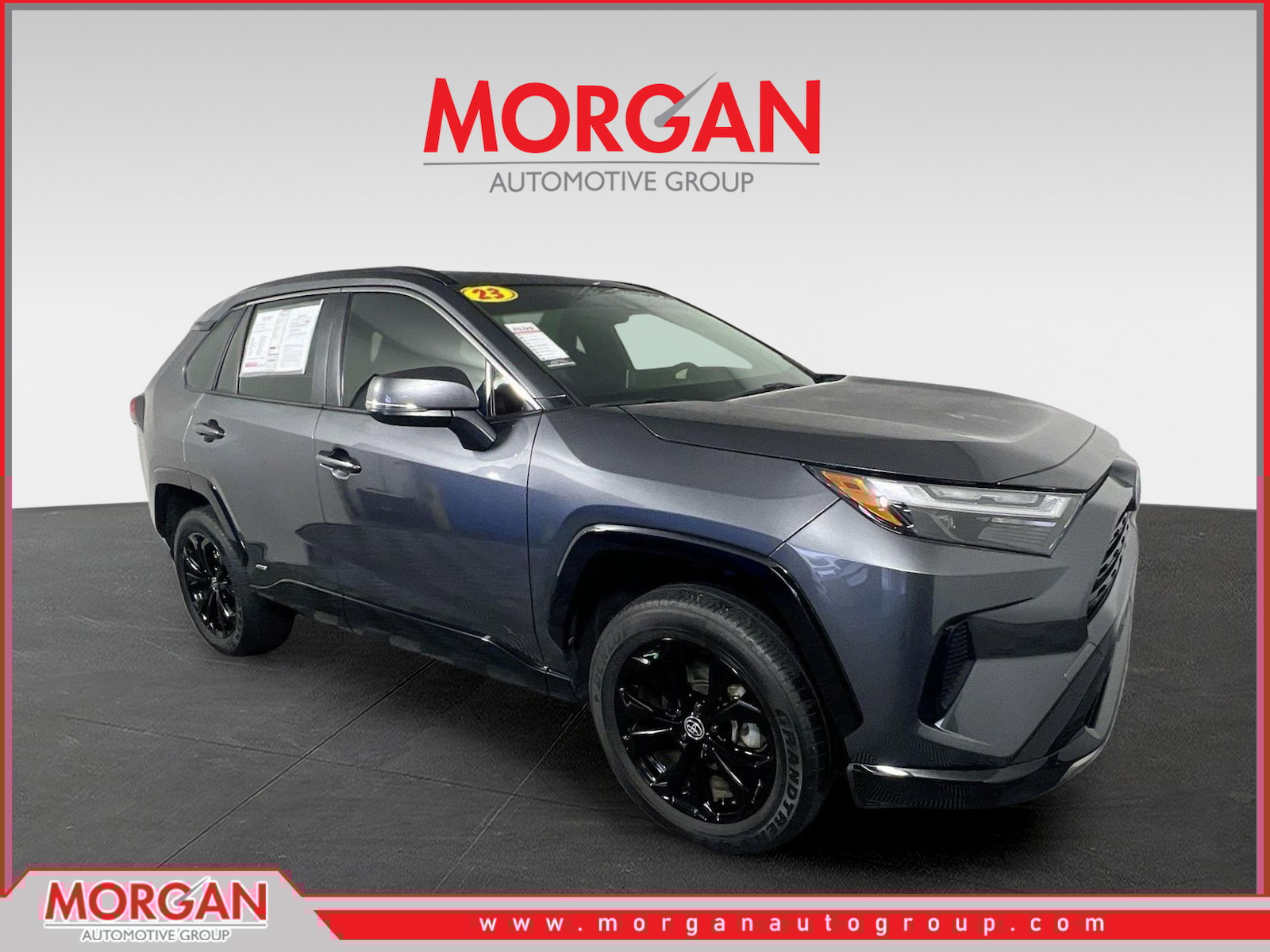 2023 Toyota RAV4 SE's photo