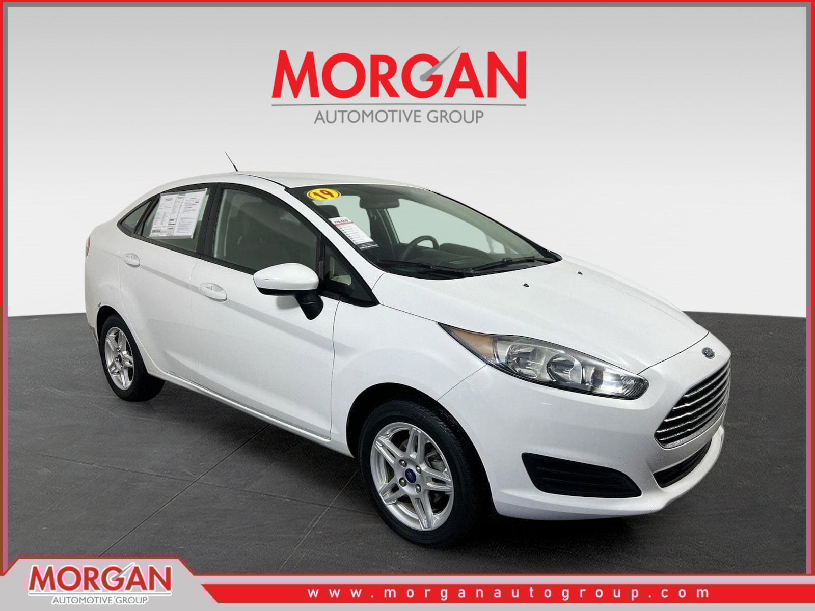 2019 Ford Fiesta SE's photo