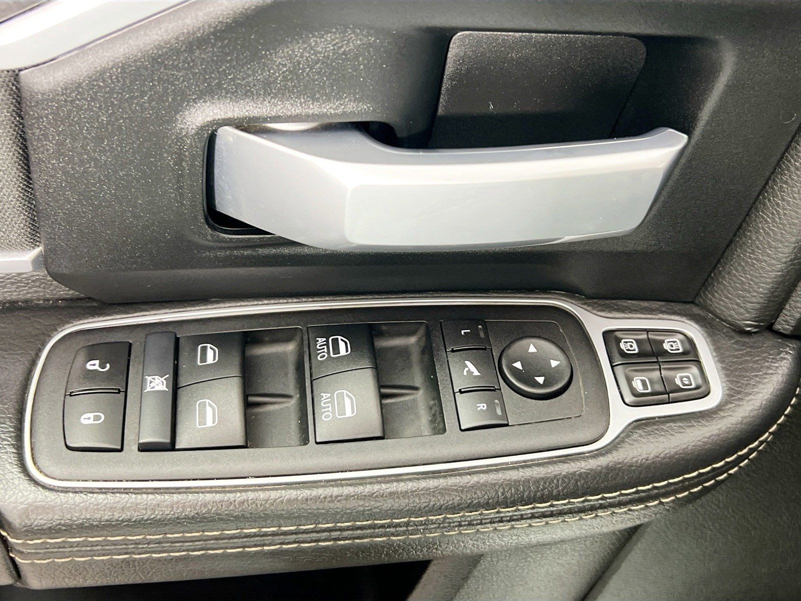 2024 Ram 2500 - Photo 14