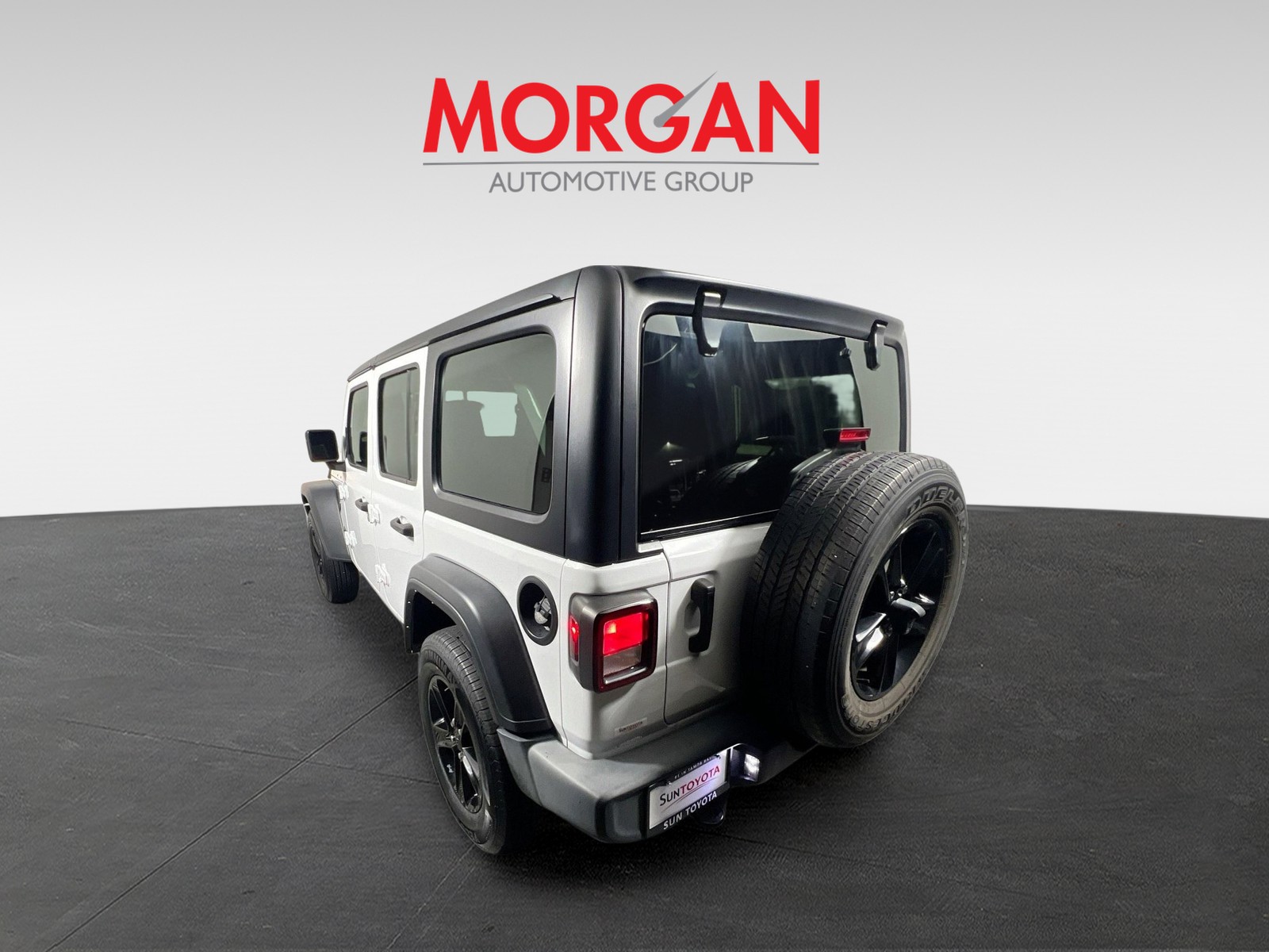 2023 Jeep Wrangler - Photo 5