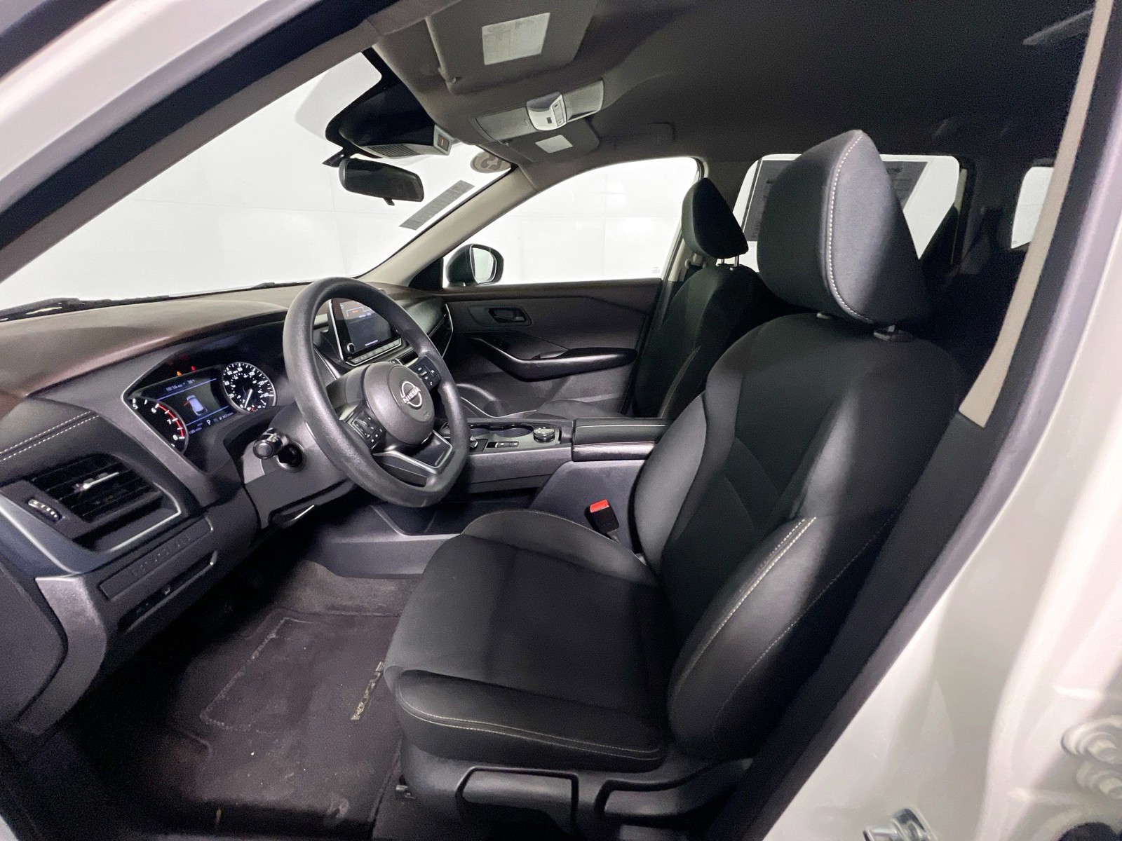 2023 Nissan Rogue - Photo 12
