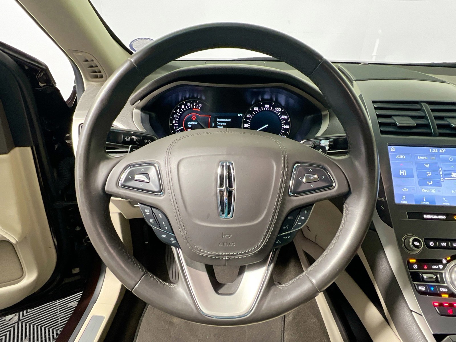 2020 Lincoln MKZ - Photo 15
