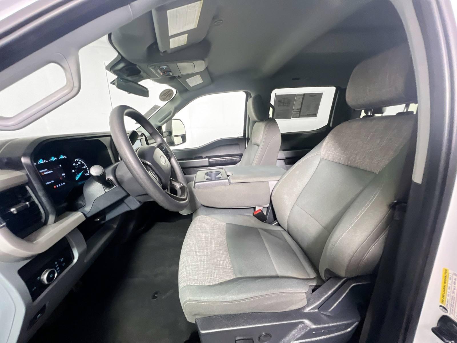 2024 Ford F-350SD - Photo 12