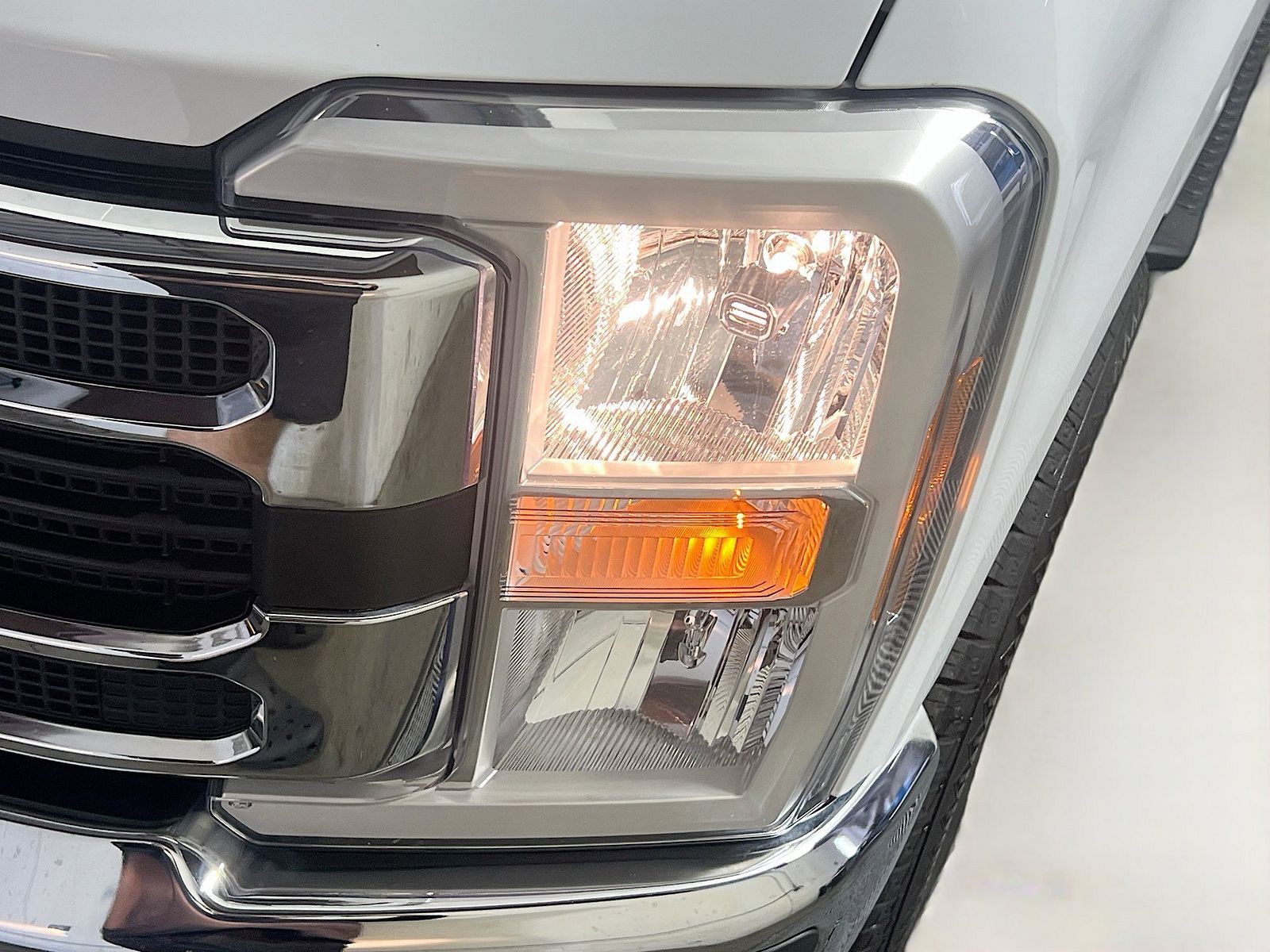 2024 Ford F-350SD - Photo 9