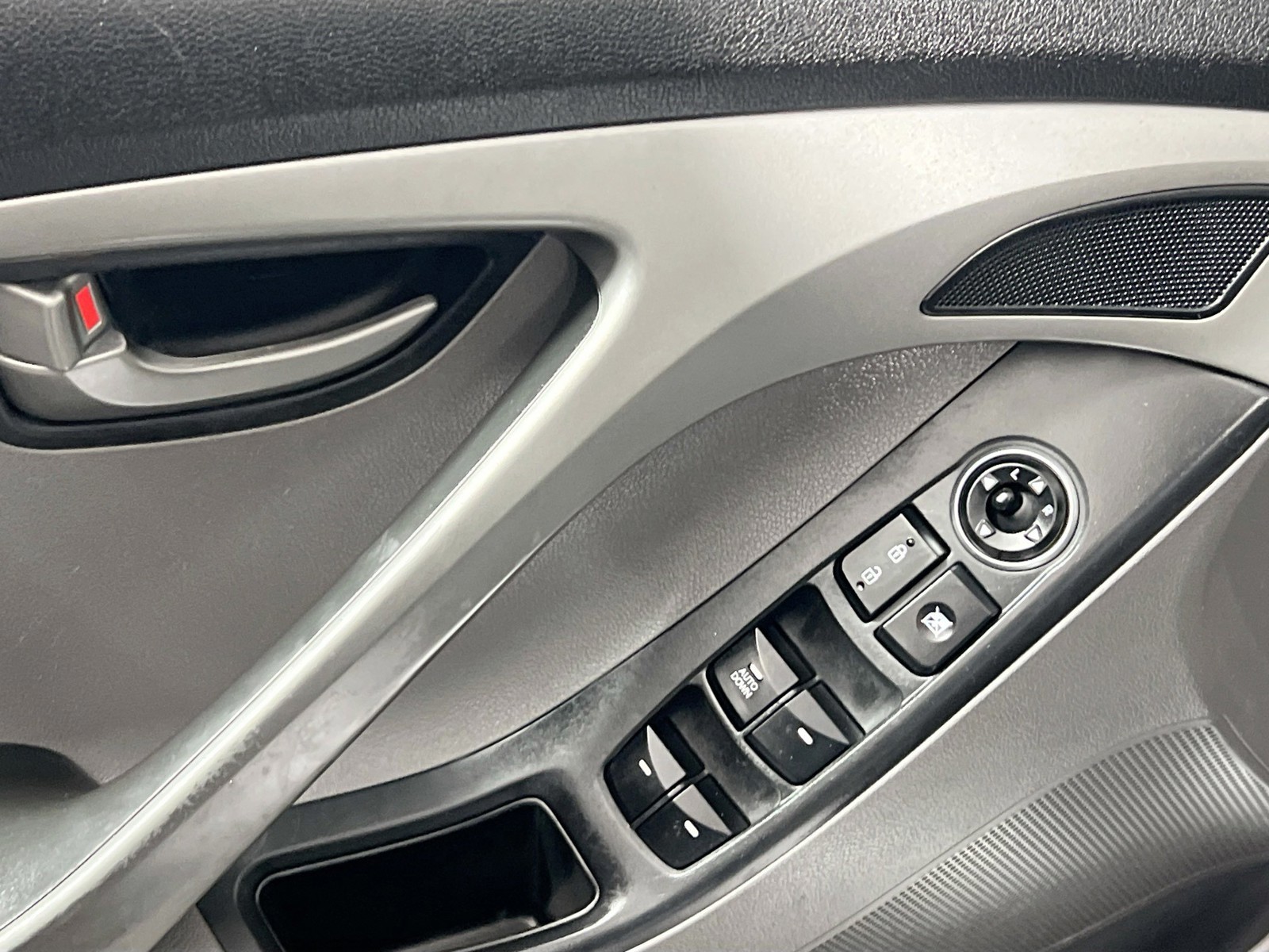 2016 Hyundai Elantra - Photo 14
