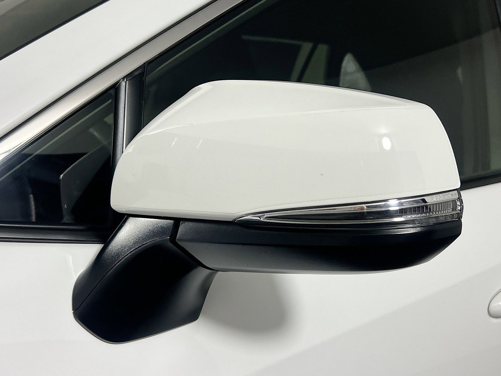 2024 Toyota RAV4 Hybrid - Photo 10