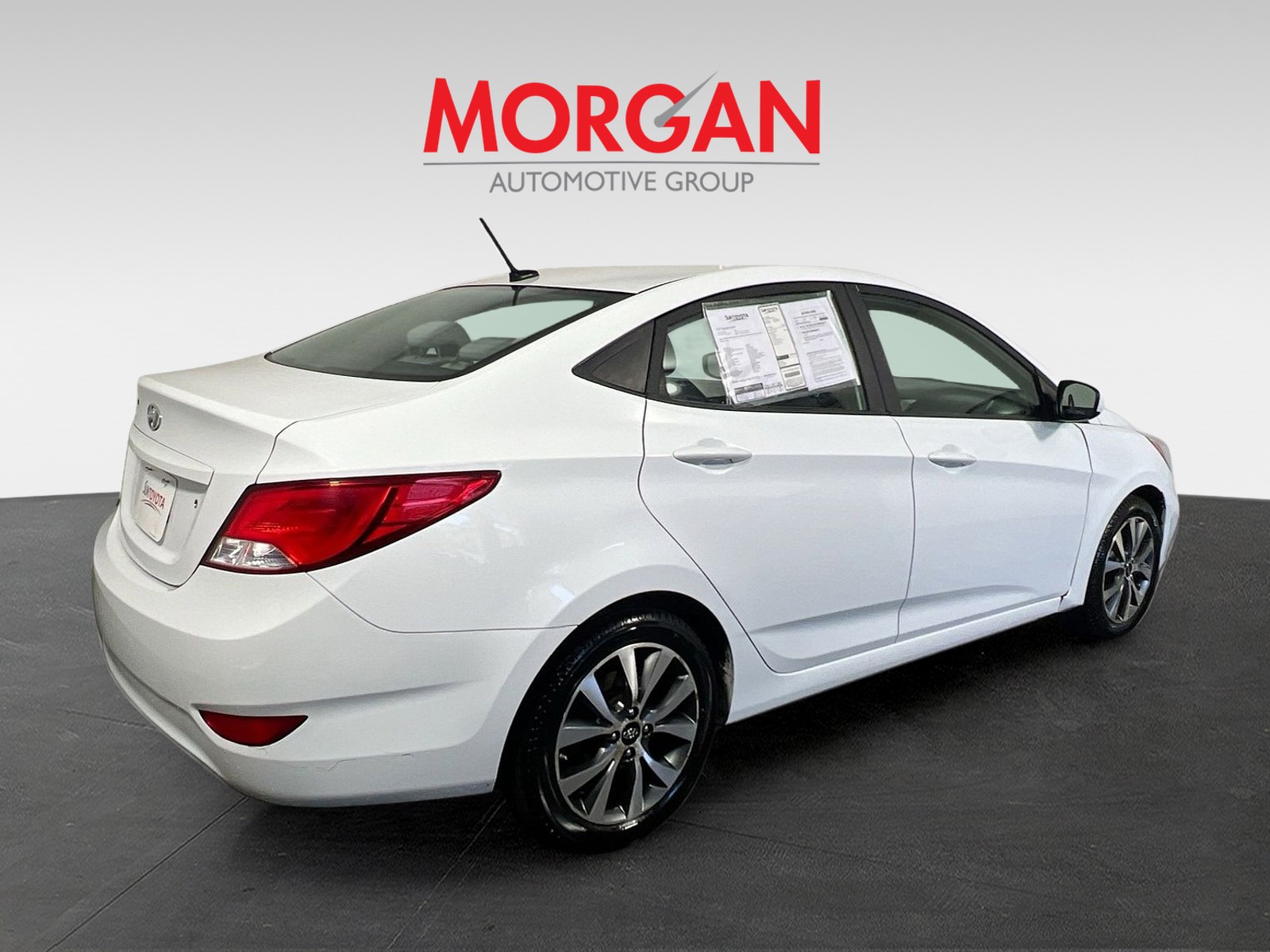 2017 Hyundai Accent - Photo 4