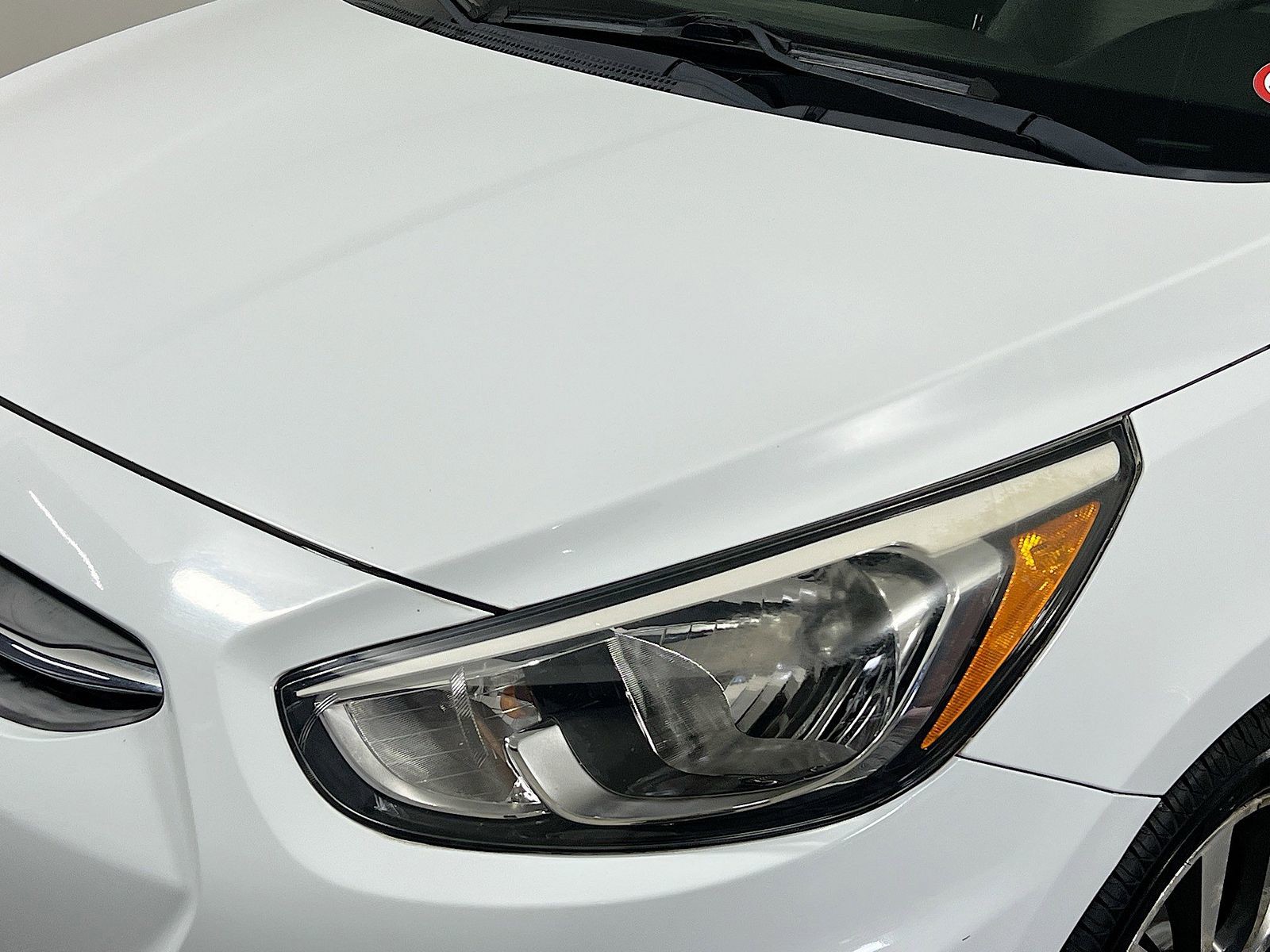 2017 Hyundai Accent - Photo 9