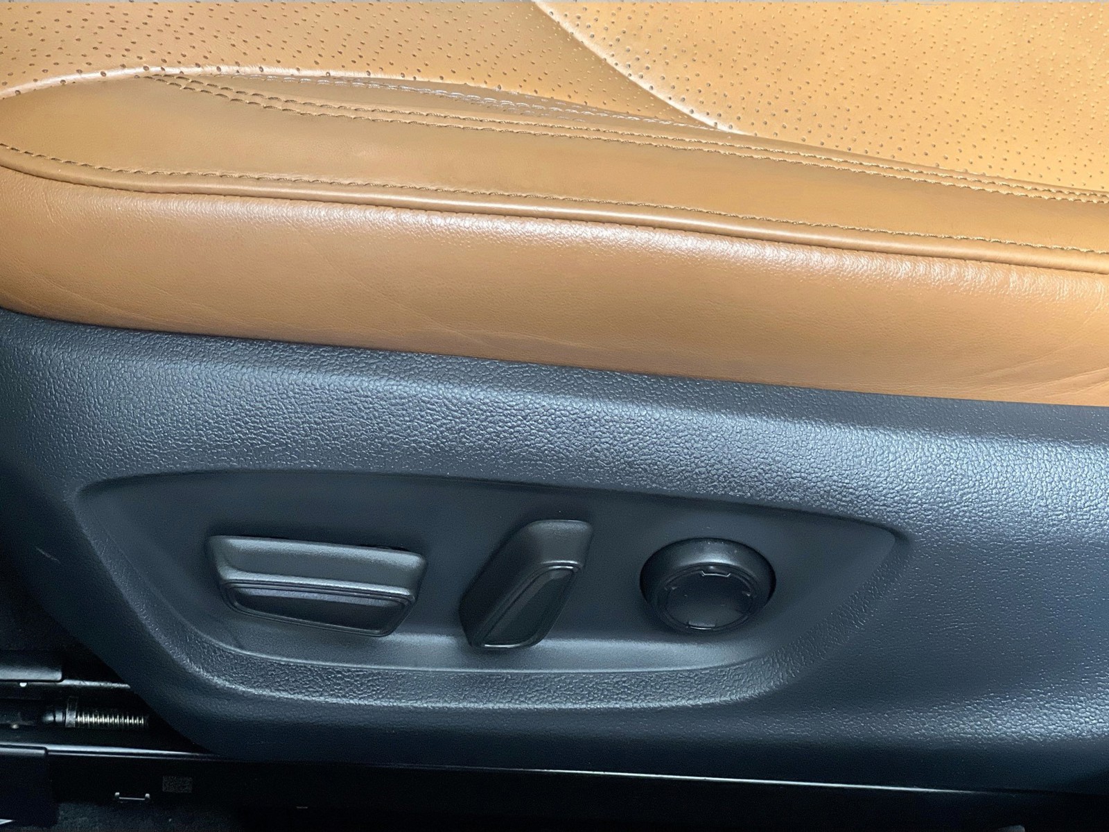 2019 Toyota Avalon - Photo 13