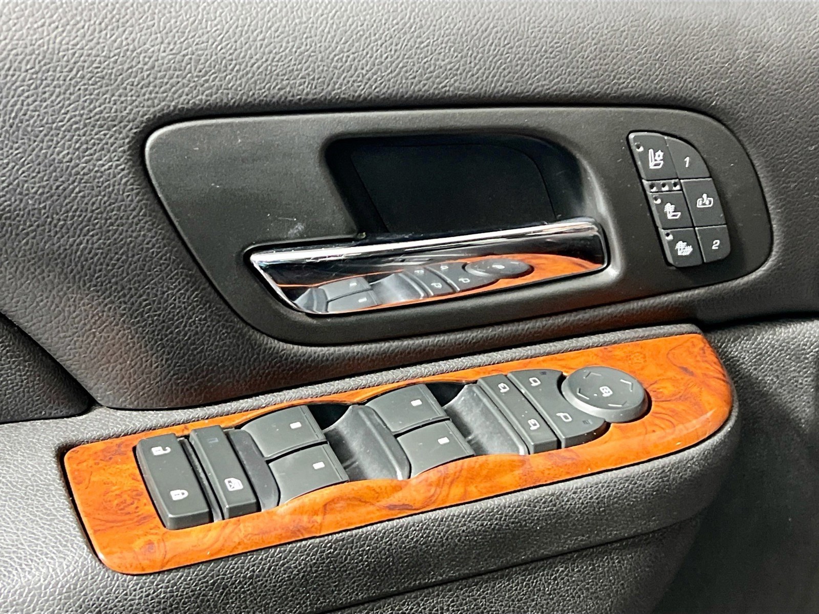 2012 Chevrolet Avalanche 1500 - Photo 13