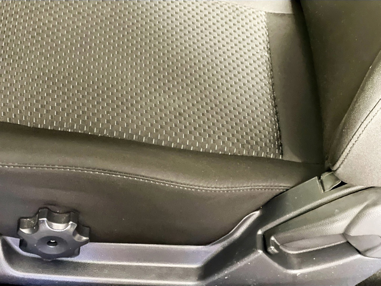 2010 Hyundai Accent - Photo 13