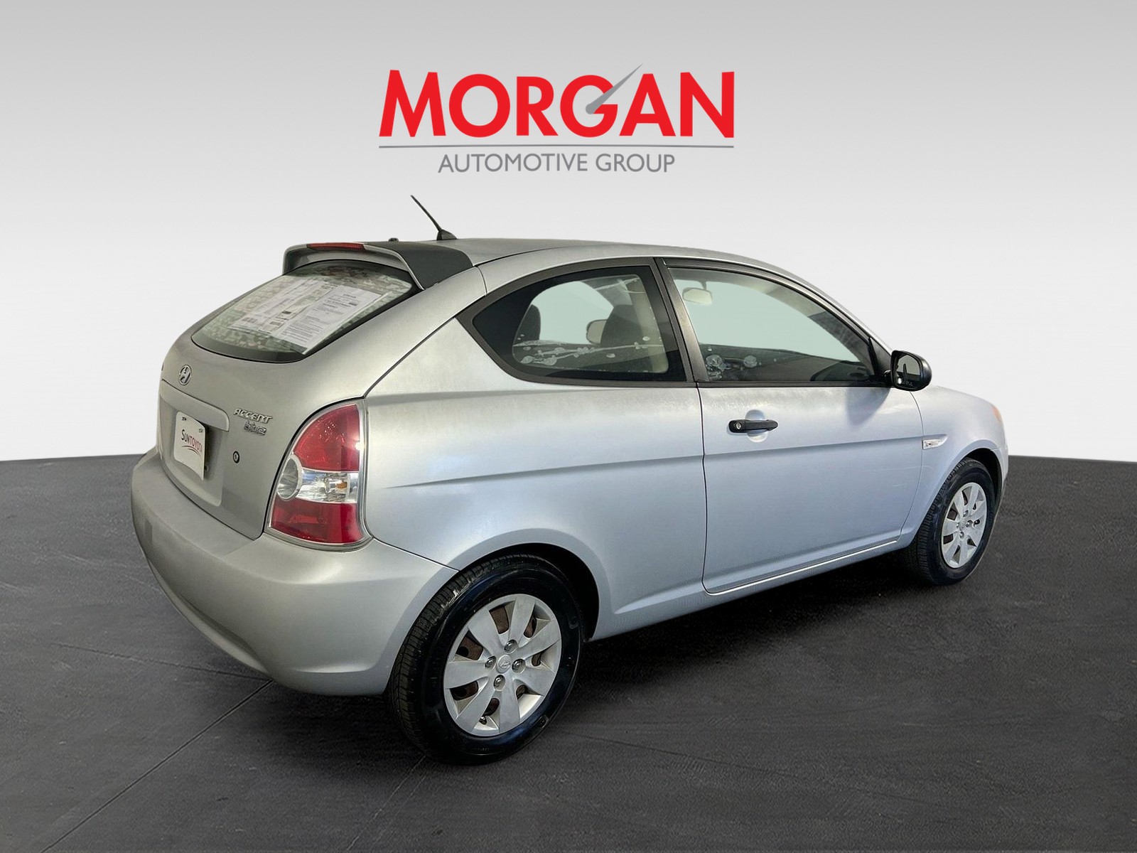 2010 Hyundai Accent - Photo 4