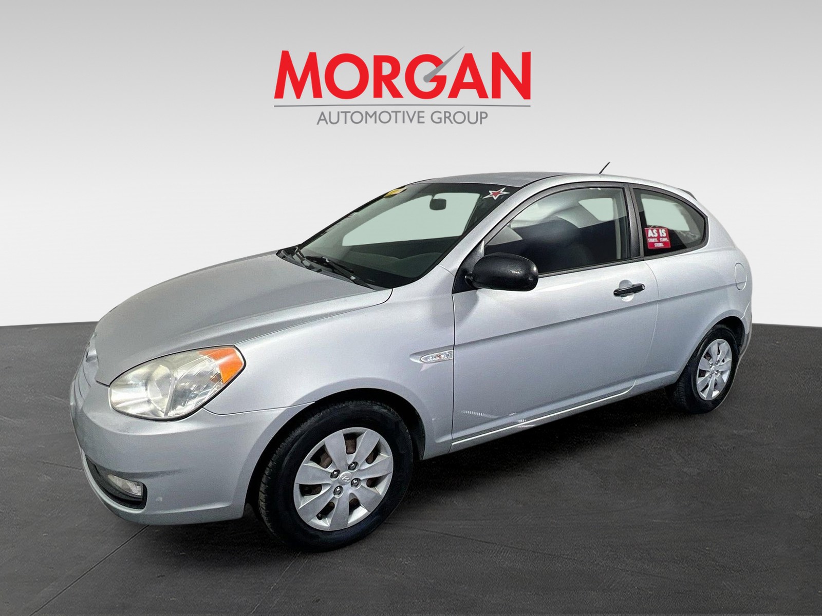2010 Hyundai Accent - Photo 2