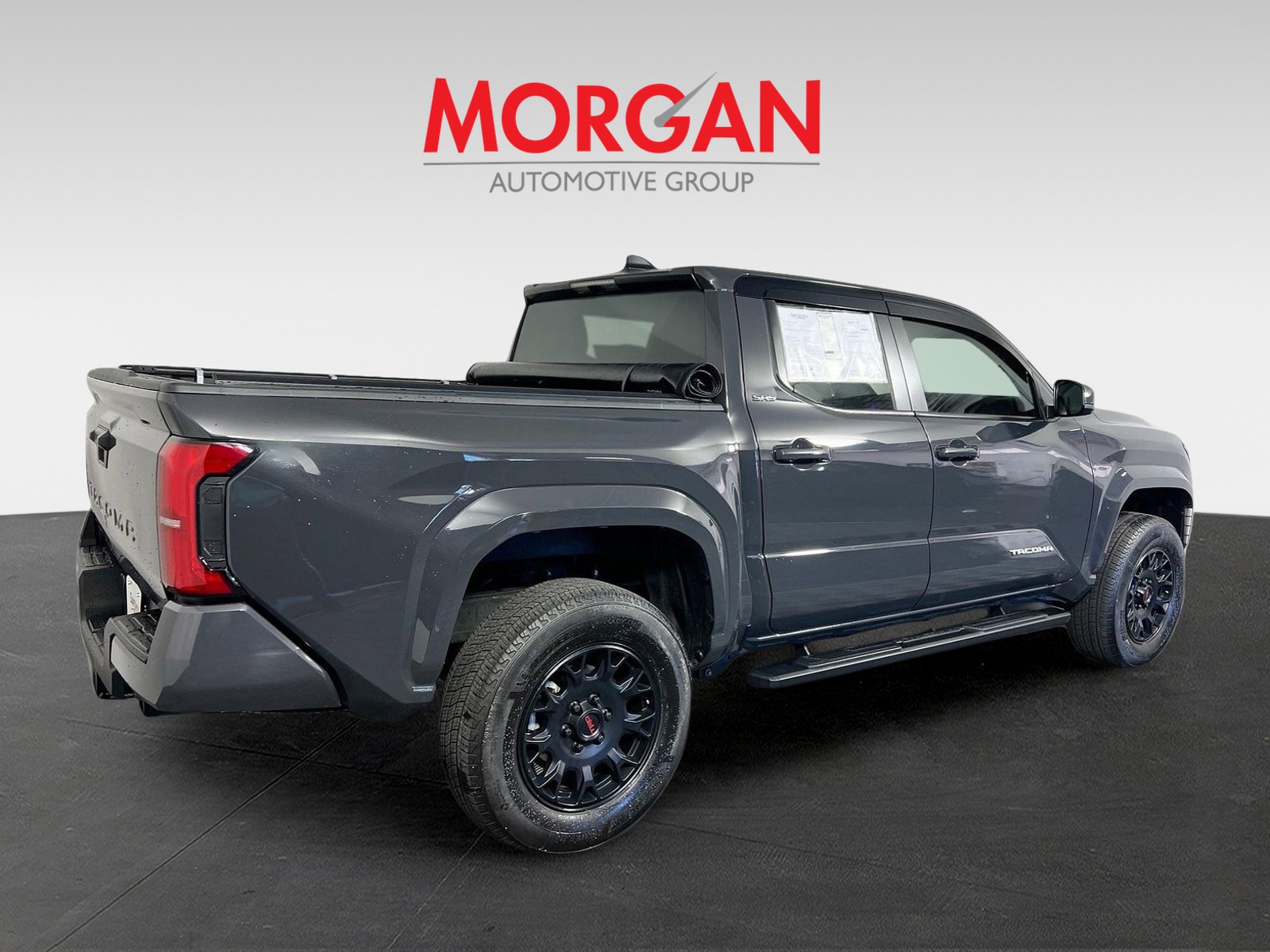 2024 Toyota Tacoma - Photo 4