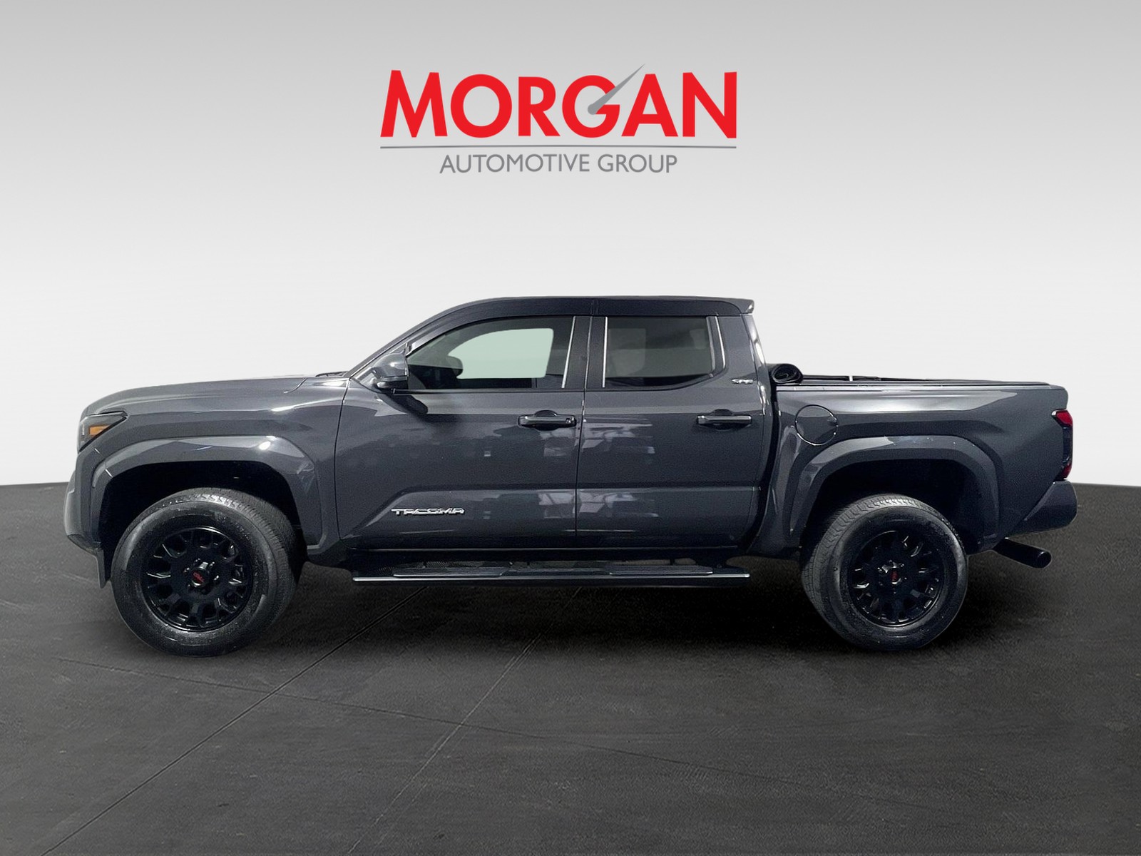 2024 Toyota Tacoma - Photo 8