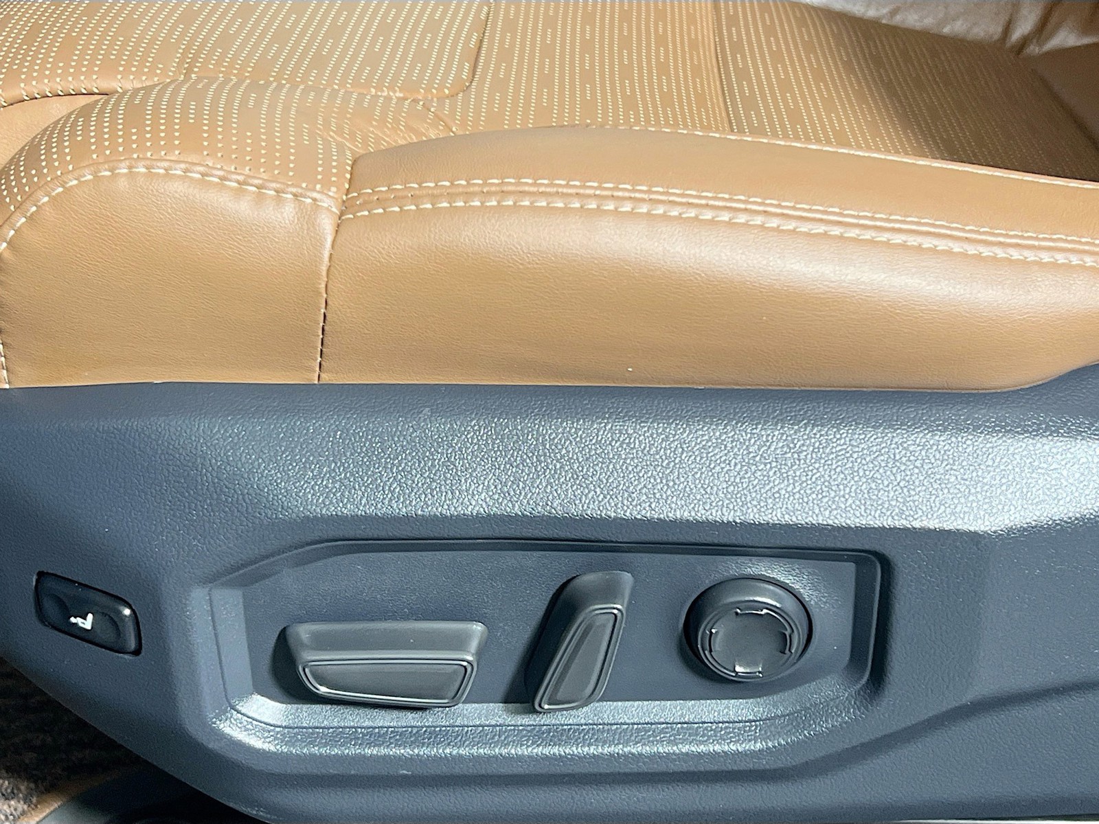 2026 Toyota Tundra - Photo 13